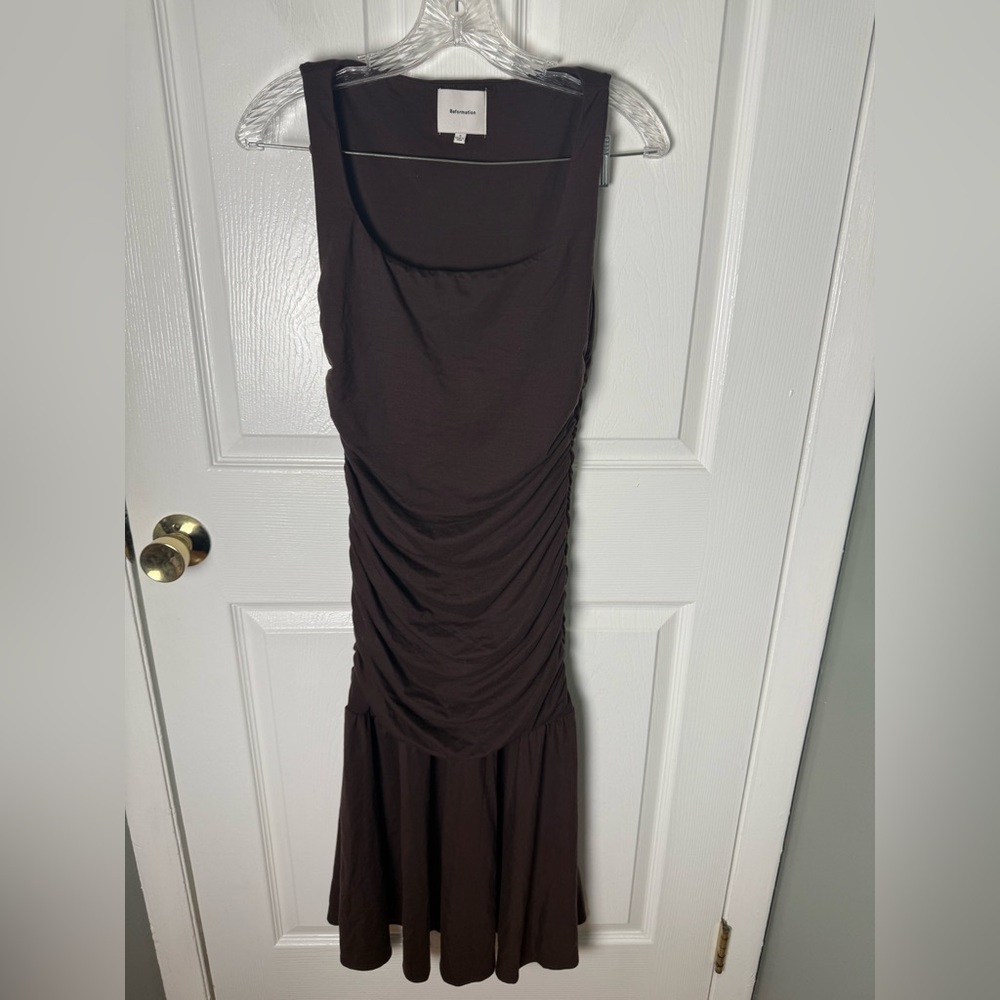 Reformation Kayla Ruched Knit Dress in Mole Brown S - Picture 2 of 7